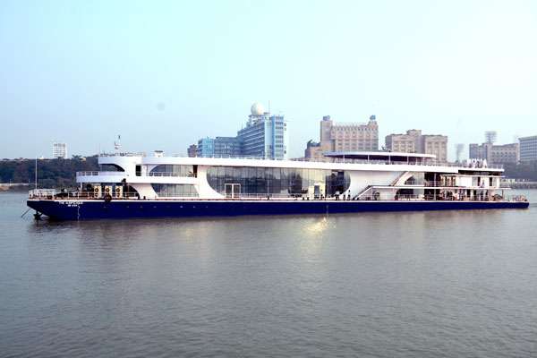 Holi Dol Basanta Utsav Tour in Ganges Cruise Kolkata Tour Package 2024 - Holi Parties & Events in Kolkata